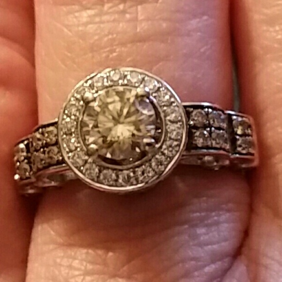 Le Vian Ladies 14KT White Gold Diamond Size 5.25 - Picture 7 of 8